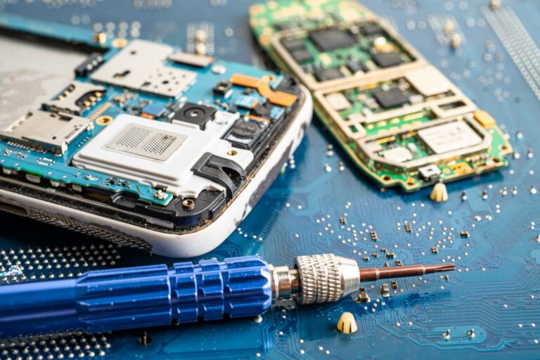 Skuteczne sposoby naprawy uszkodzonego modułu GSM w systemie alarmowym