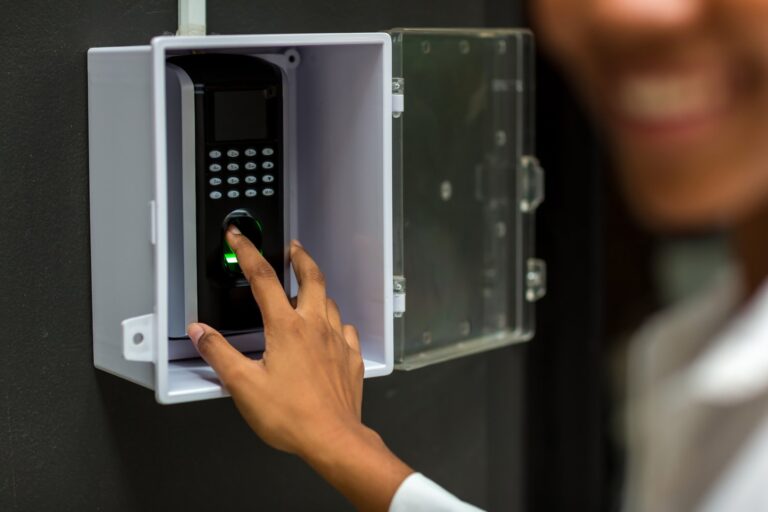 Metody eliminacji zakłóceń w systemie automatyki bramowej
