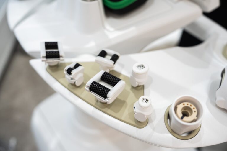 Jak poradzić sobie z zacinającym się zaworem spłuczki