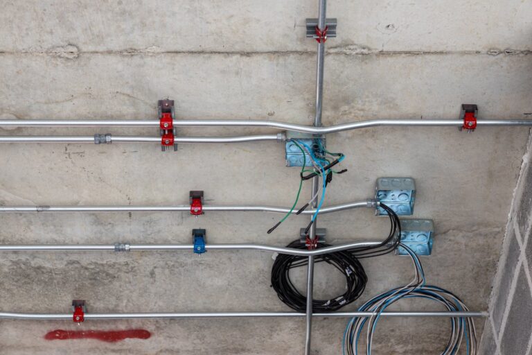 Profesjonalne porady dotyczące wyboru i instalacji rur elektroinstalacyjnych