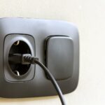 Dlaczego gniazdko elektryczne nie działa mimo prawidłowych bezpieczników