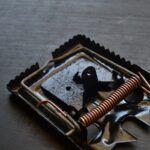 Dlaczego włącznik światła nie reaguje na naciśnięcie