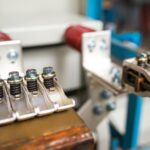 Jak sprawdzić czy bezpiecznik automatyczny wymaga wymiany