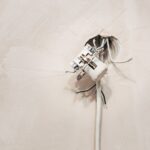 Co robić gdy gniazdko nie trzyma mocno wtyczki urządzeń