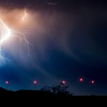 Dlaczego bezpiecznik główny wyłącza się podczas burzy