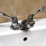 Dlaczego kran w łazience przestał działać po burzy i jak przywrócić jego funkcjonalność