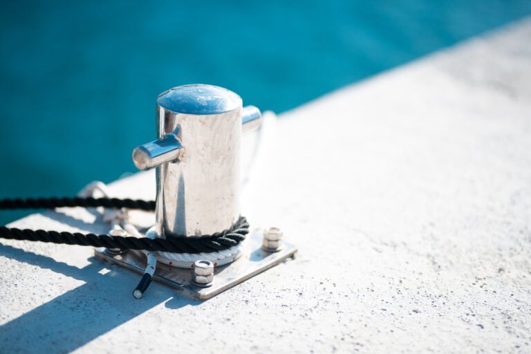 Jak prawidłowo dobrać i zainstalować pompkę do odprowadzania skroplin w systemach klimatyzacyjnych