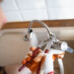 Jak rozpoznać czy zawór mieszający w baterii kuchennej jest całkowicie zepsuty